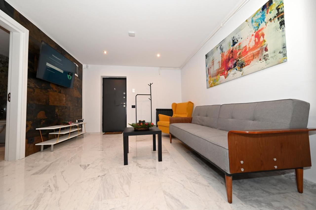 R&B Apartments Предял Экстерьер фото