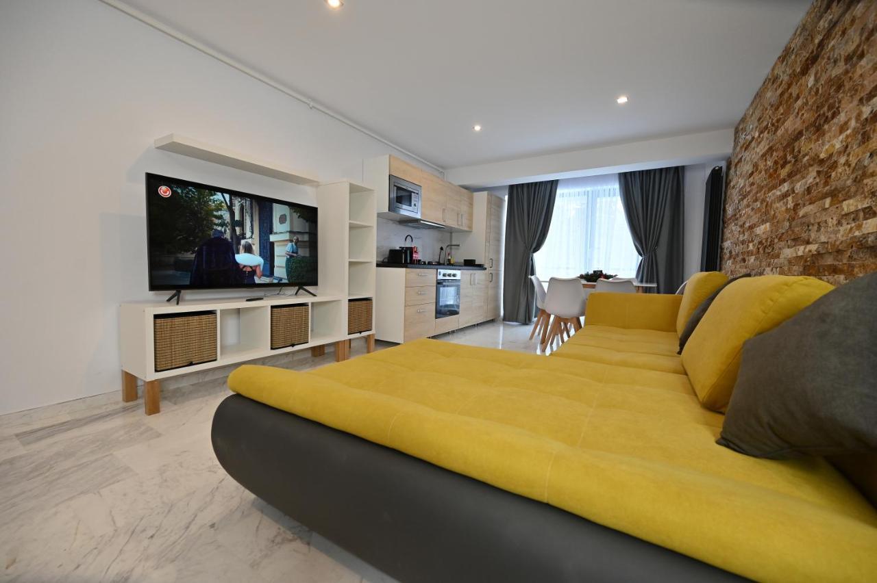 R&B Apartments Предял Экстерьер фото