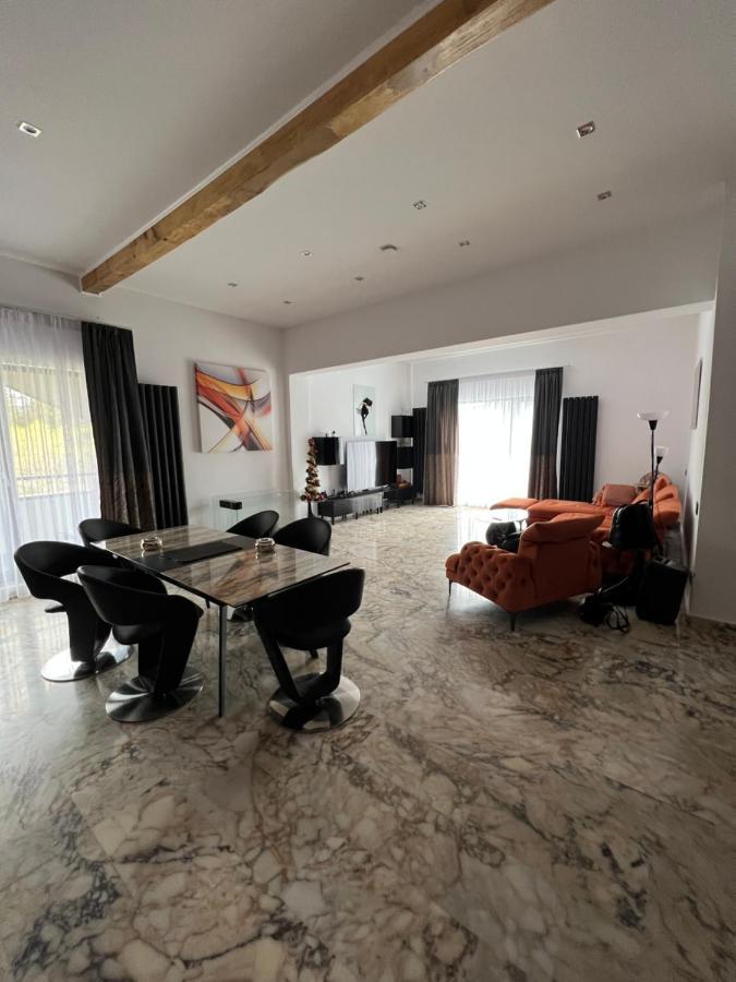 R&B Apartments Предял Экстерьер фото