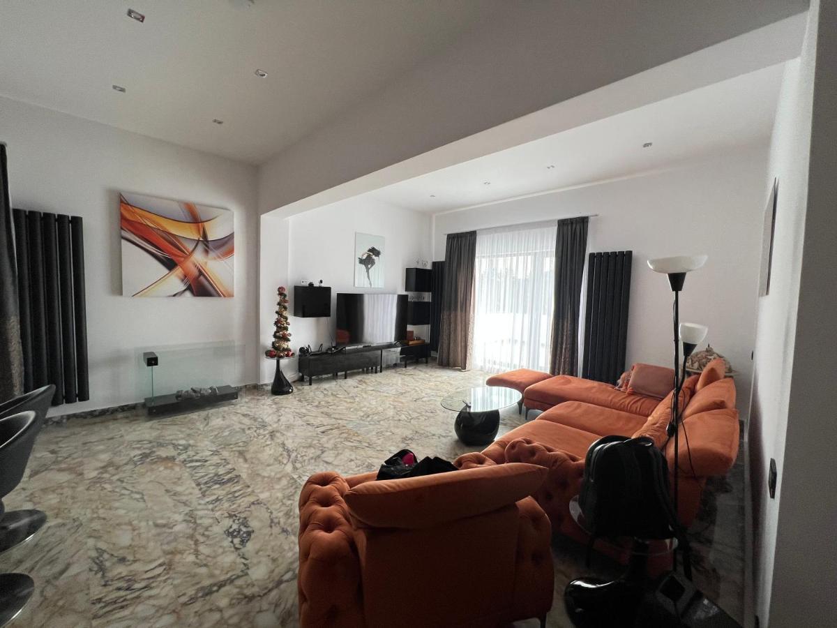 R&B Apartments Предял Экстерьер фото